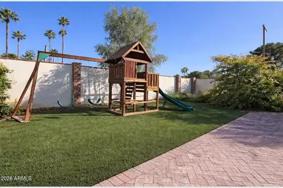 21 E Saint Charles Avenue, Phoenix, AZ 85042 - Photo 20