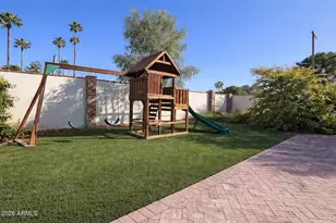 21 E St Charles Ave, Phoenix, AZ 85042 - Photo 20