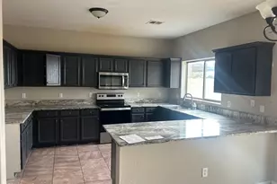 10629 E Wallflower Ln, Florence, AZ 85132 - Photo 2