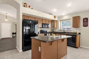 5672 W Manzanita Dr, Glendale, AZ 85302 - Photo 12