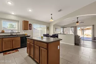 5672 W Manzanita Dr, Glendale, AZ 85302 - Photo 14