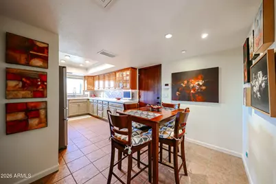 8401 N 16th Place, Phoenix, AZ 85020 - Photo 12