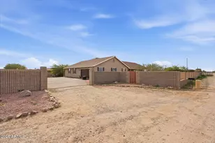 20305 W Peak View Rd, Wittmann, AZ 85361 - Photo 2