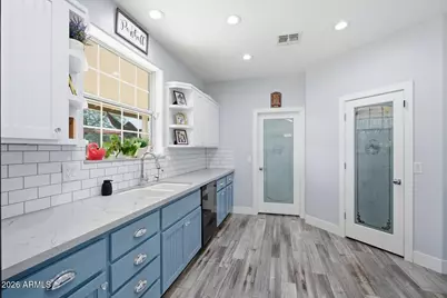 20305 W Peak View Road, Wittmann, AZ 85361 - Photo 10