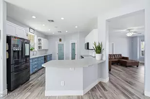 20305 W Peak View Rd, Wittmann, AZ 85361 - Photo 8