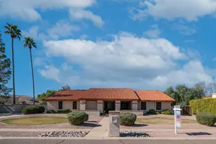 8852 S Lakeshore Dr, Tempe, AZ 85284 - Photo 1