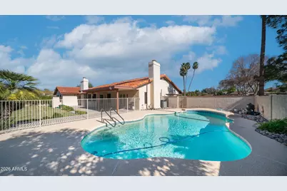 8852 S Lakeshore Drive, Tempe, AZ 85284 - Photo 2