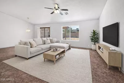 5610 N 74th Avenue, Glendale, AZ 85303 - Photo 2