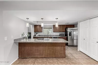 4502 W Carol Avenue, Glendale, AZ 85302 - Photo 2