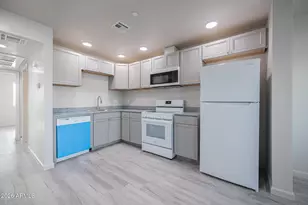 2121 W Adams St, Phoenix, AZ 85009 - Photo 8