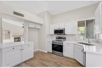 931 W Sierra Madre Avenue, Gilbert, AZ 85233 - Photo 2