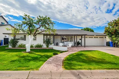 3839 E Whitton Avenue, Phoenix, AZ 85018 - Photo 1