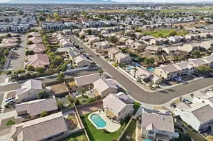 8813 N 68th Dr, Peoria, AZ 85345 - Photo 8