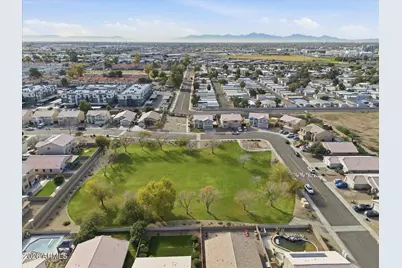 8813 N 68th Drive, Peoria, AZ 85345 - Photo 6