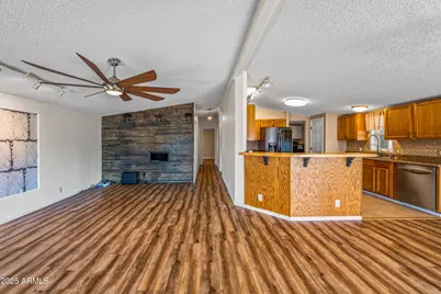 7642 E Holmes Avenue, Mesa, AZ 85209 - Photo 2