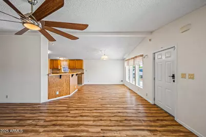 7642 E Holmes Avenue, Mesa, AZ 85209 - Photo 4