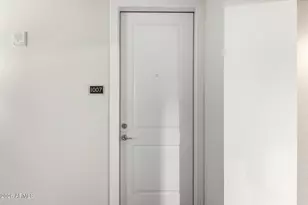 1 E Lexington Ave, Phoenix, AZ 85012 - Photo 42