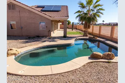 9345 W Enchantment Lane, Arizona City, AZ 85123 - Photo 32