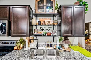 10437 W Cordes Rd, Tolleson, AZ 85353 - Photo 14