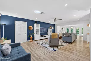 410 W Mulberry Dr, Phoenix, AZ 85013 - Photo 6