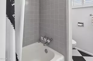 410 W Mulberry Dr, Phoenix, AZ 85013 - Photo 26