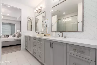 5250 E Deer Valley Drive #151, Phoenix, AZ 85054 - Photo 16