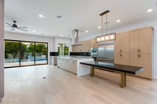 3834 N 34th St, Phoenix, AZ 85018 - Photo 2