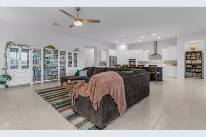 16635 W Valencia Drive, Goodyear, AZ 85338 - Photo 8