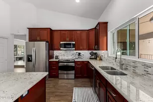 3711 E Goldfinch Gate Ln, Phoenix, AZ 85044 - Photo 16