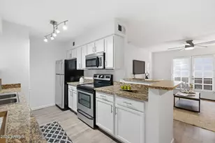 5995 N 78th St, Scottsdale, AZ 85250 - Photo 12