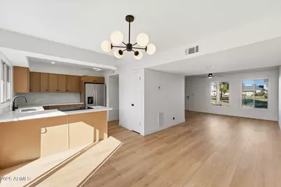 738 E Strahan Drive, Tempe, AZ 85283 - Photo 6