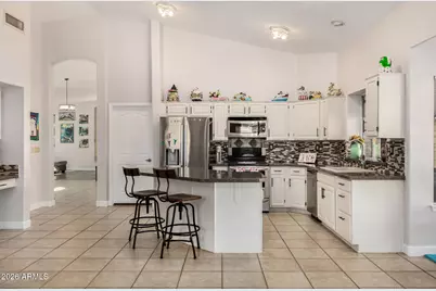 17810 W Summit Drive, Goodyear, AZ 85338 - Photo 16