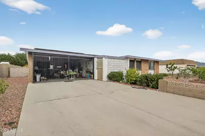 10548 W Caron Drive, Sun City, AZ 85351 - Photo 2