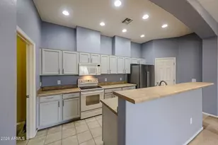 42424 N Gavilan Peak Pkwy, Anthem, AZ 85086 - Photo 4