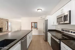 1874 E Geneva Dr, Tempe, AZ 85282 - Photo 18