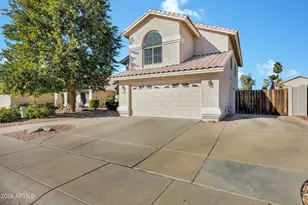 1090 W Raven Dr, Chandler, AZ 85286 - Photo 2