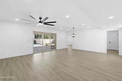 10917 W Tropicana Circle, Sun City, AZ 85351 - Photo 6