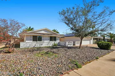 10917 W Tropicana Circle, Sun City, AZ 85351 - Photo 2