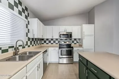 17854 W Redfield Road, Surprise, AZ 85388 - Photo 18