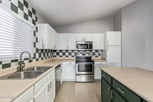 17854 W Redfield Rd, Surprise, AZ 85388 - Photo 18