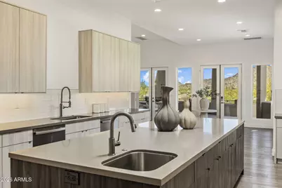 6134 N 44th Street, Paradise Valley, AZ 85253 - Photo 14