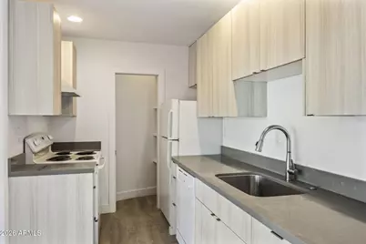 6134 N 44th Street, Paradise Valley, AZ 85253 - Photo 32