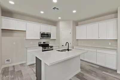 8461 W Mission Hills Drive, Arizona City, AZ 85123 - Photo 10