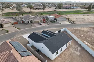 8461 W Mission Hills Dr, Arizona City, AZ 85123 - Photo 34