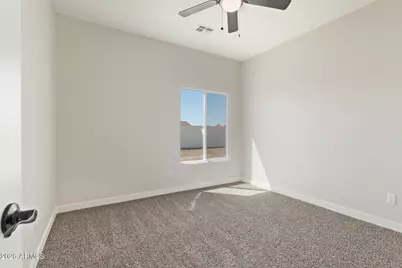 8461 W Mission Hills Drive, Arizona City, AZ 85123 - Photo 18