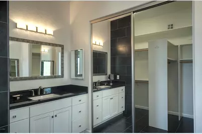 5258 E Hashknife Road, Phoenix, AZ 85054 - Photo 18