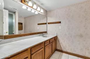 2318 W Monterey Cir, Mesa, AZ 85202 - Photo 40