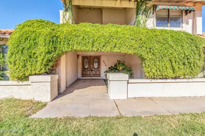 2318 W Monterey Circle, Mesa, AZ 85202 - Photo 2