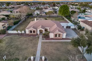 2742 E Villa Park Ct, Gilbert, AZ 85298 - Photo 8