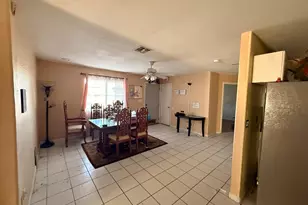 15861 N 20th St, Phoenix, AZ 85022 - Photo 2